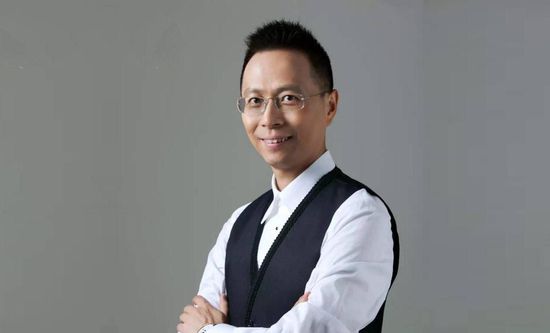 完整的饲养：监禁的美学